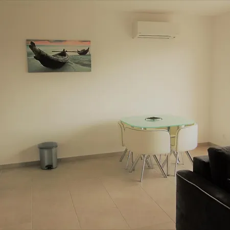 Apartment F2 Alta Vista Acqua Doria
